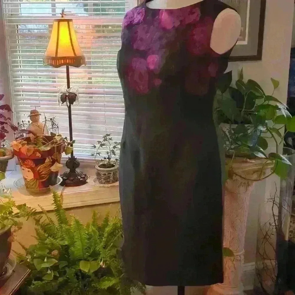 Tahari Sheath Dress Size 12